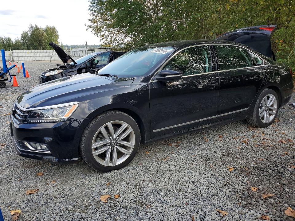 VOLKSWAGEN PASSAT 2017 with VIN 1VWGT7A36HC067698 - Photo from auction