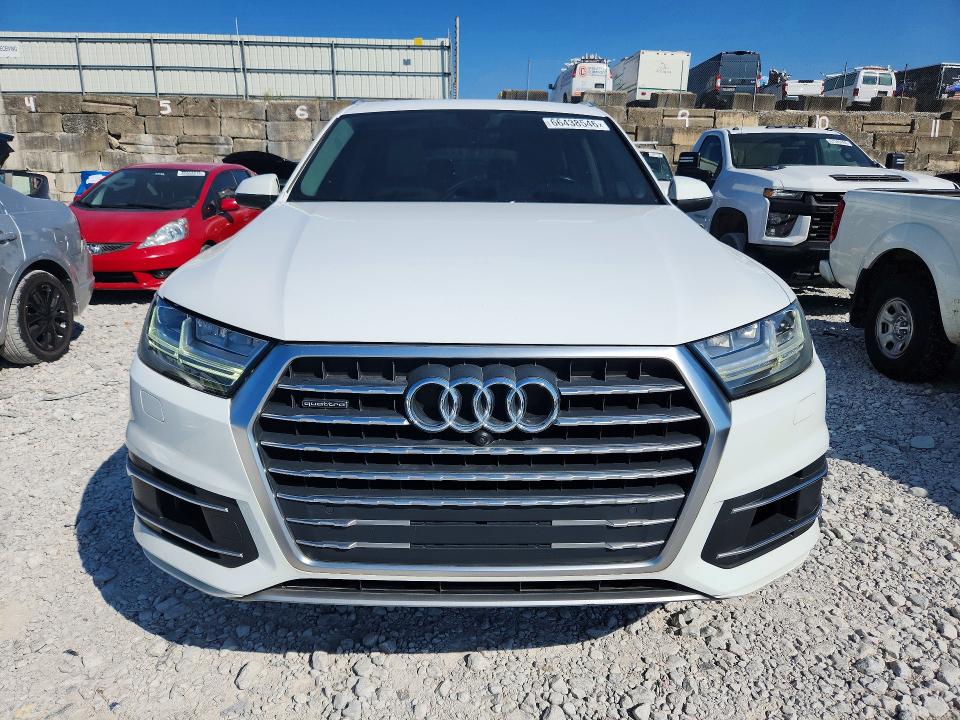 Фото 5 с аукциона – 2019 AUDI Q7 с VIN WA1LAAF71KD001622