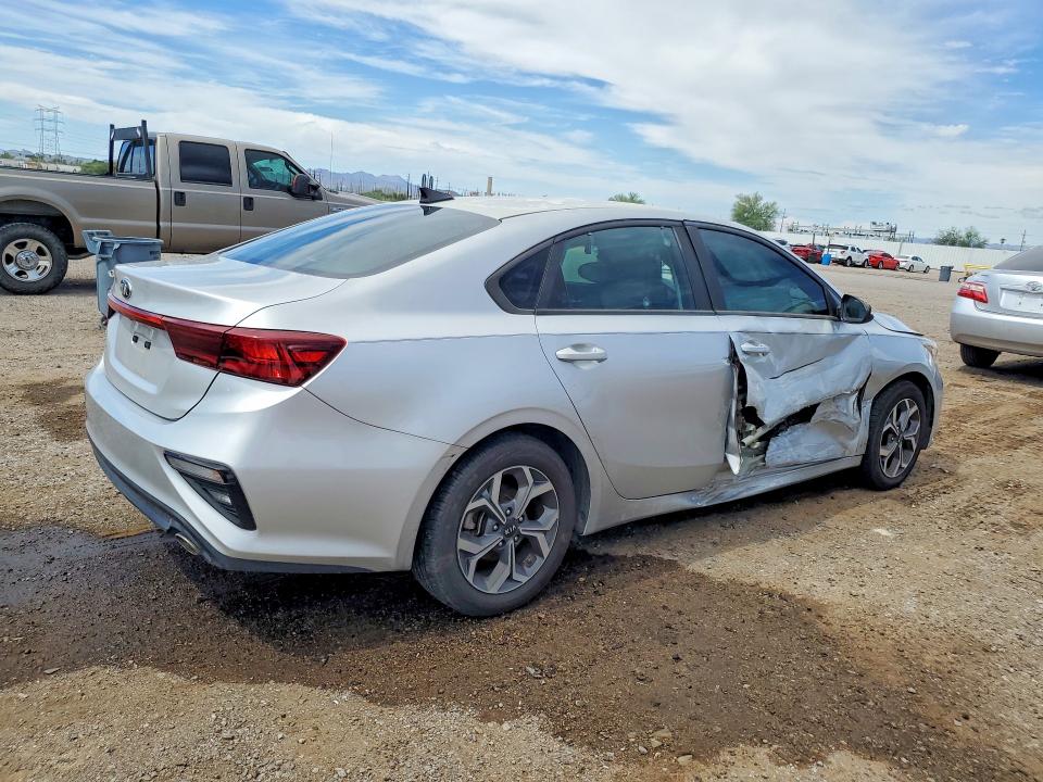 Zdjęcie 3 z aukcji – 2019 KIA FORTE z VIN 3KPF24AD0KE113177