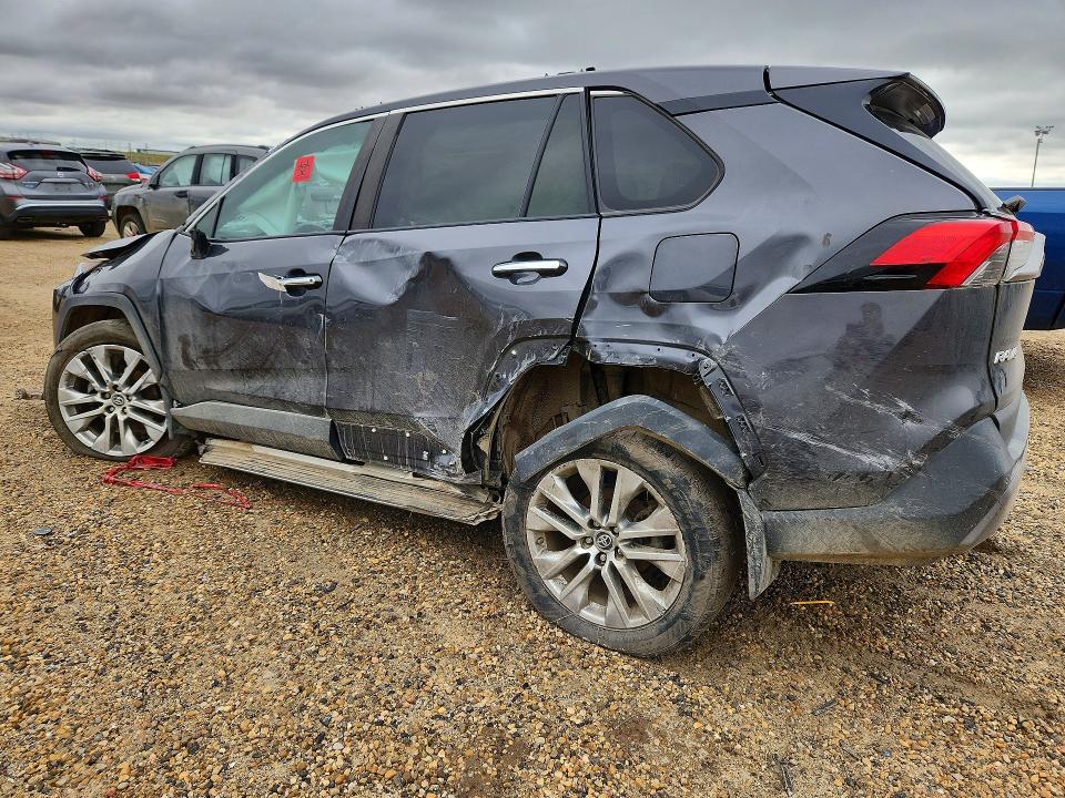 Photo 2 from auction – 2020 TOYOTA RAV4 with VIN 2T3D1RFV3LW086572