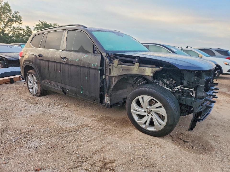 Photo 4 from auction – 2021 VOLKSWAGEN ATLAS with VIN 1V2KR2CA0MC596583