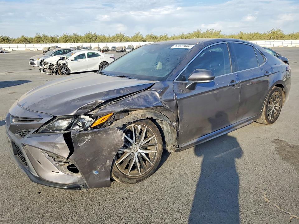 Снимка 1 от търг – 2023 TOYOTA CAMRY с VIN 4T1G31AK2PU607365
