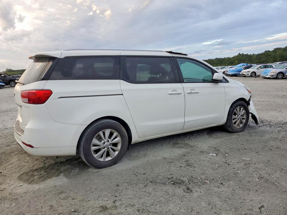 Photo 3 from auction – 2017 KIA SEDONA with VIN KNDMB5C17H6239499