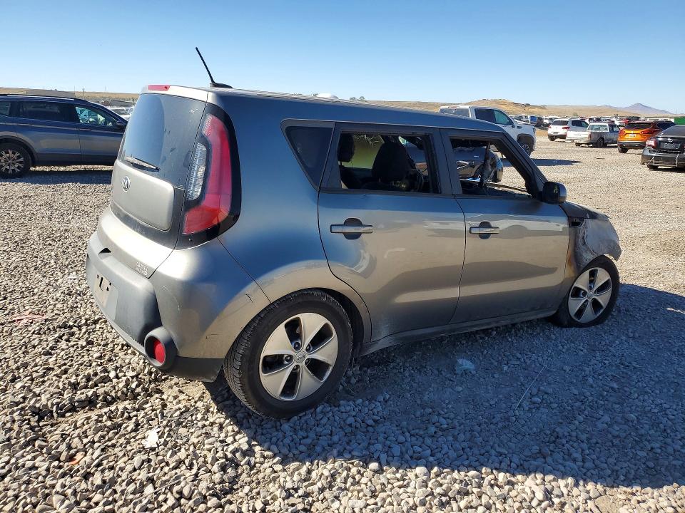 Photo 3 from auction – 2016 KIA SOUL with VIN KNDJN2A29G7244958