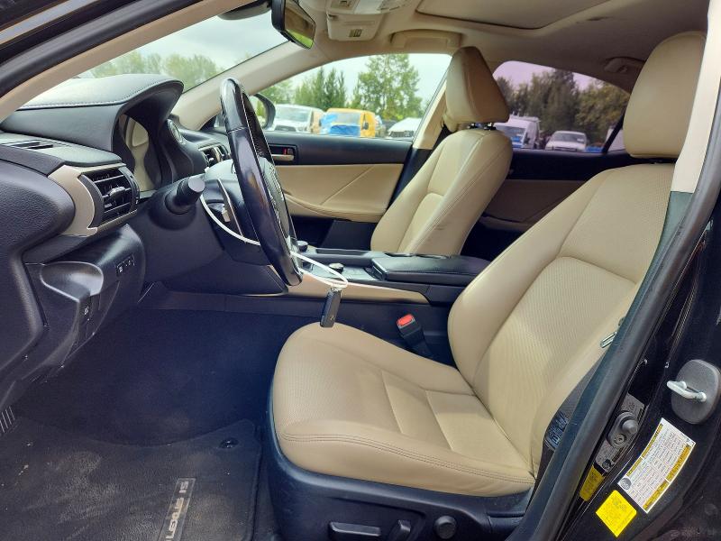 Foto 7 de la subasta – 2020 LEXUS IS con VIN JTHA81F29L5041910