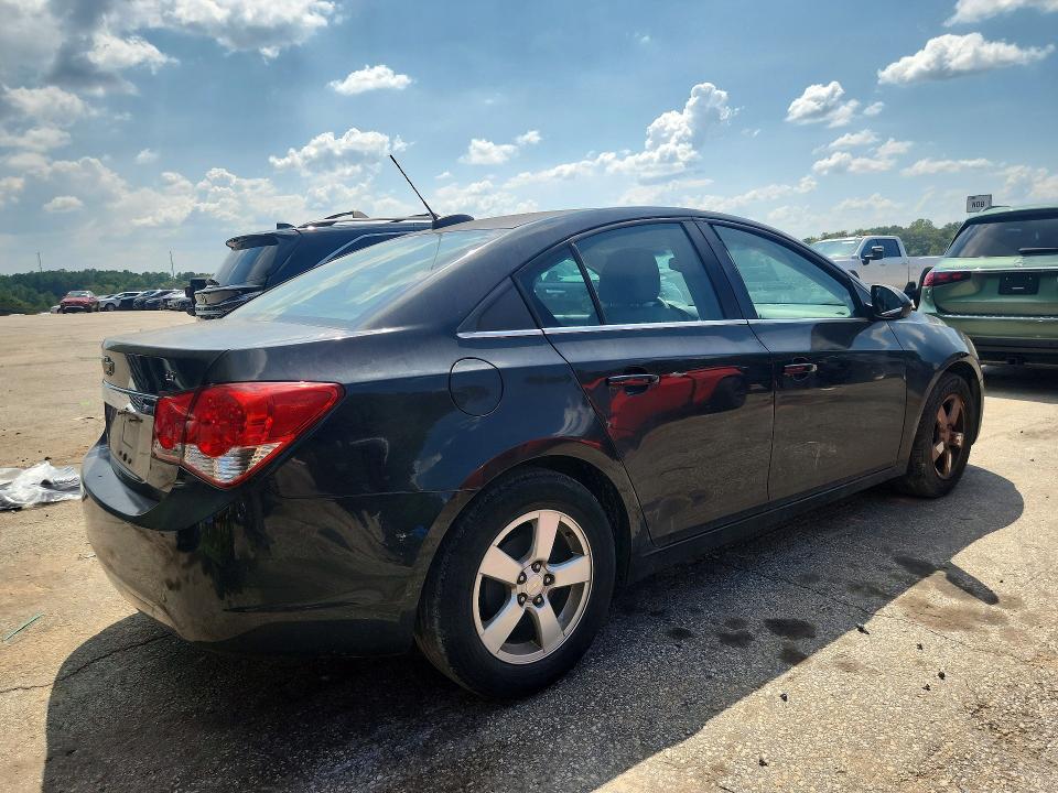 Photo 3 from auction – 2015 CHEVROLET CRUZE with VIN 1G1PC5SB4F7182716