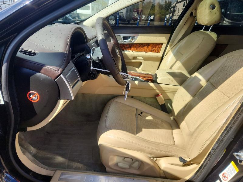 Снимка 7 от търг – 2010 JAGUAR XF с VIN SAJWA0GB5ALR53254