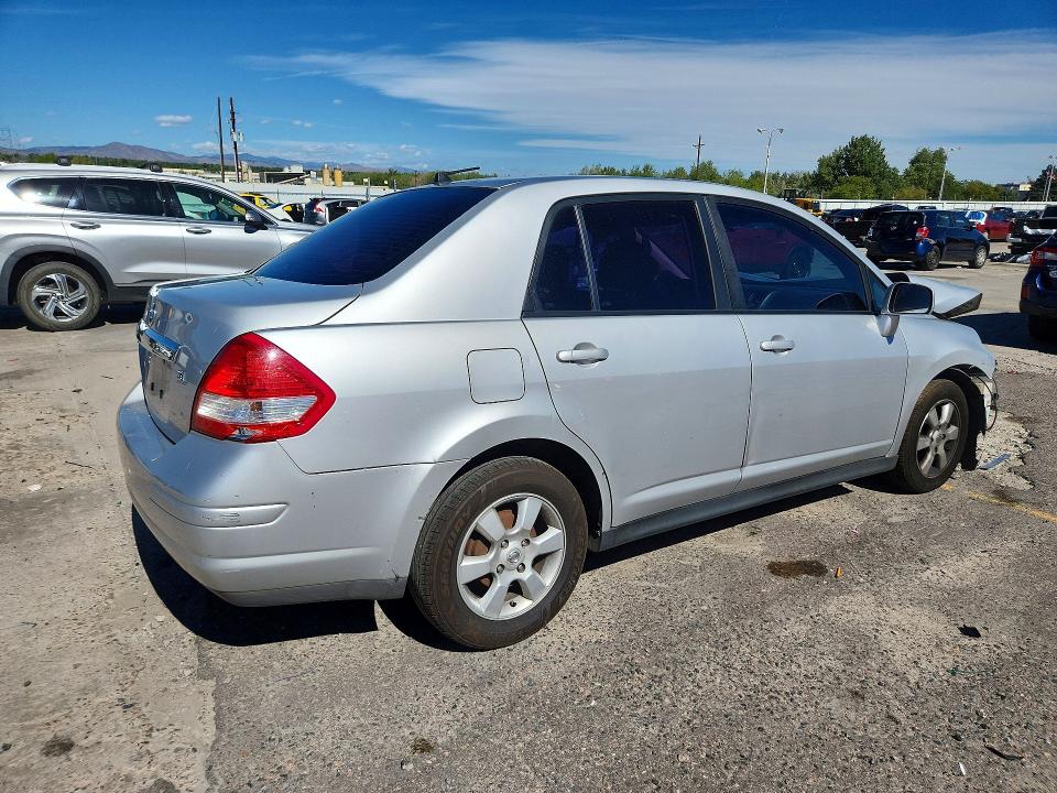 Photo 3 from auction – 2010 NISSAN VERSA with VIN 3N1BC1APXAL367917
