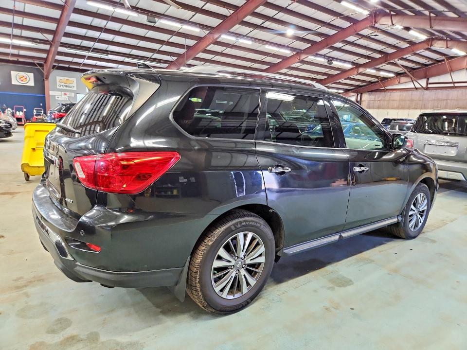 Photo 3 from auction – 2019 NISSAN PATHFINDER with VIN 5N1DR2MM0KC587961