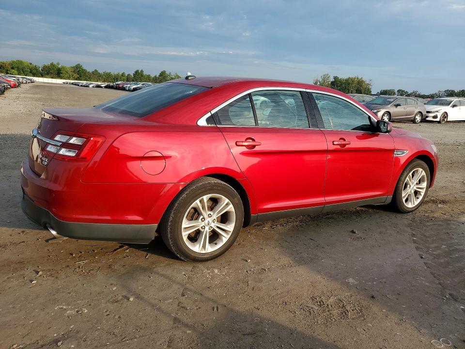 Photo 3 from auction – 2015 FORD TAURUS with VIN 1FAHP2H86FG169479