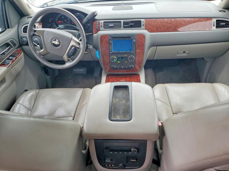 Photo 8 from auction – 2010 CHEVROLET AVALANCHE with VIN 3GNVKGE03AG102379