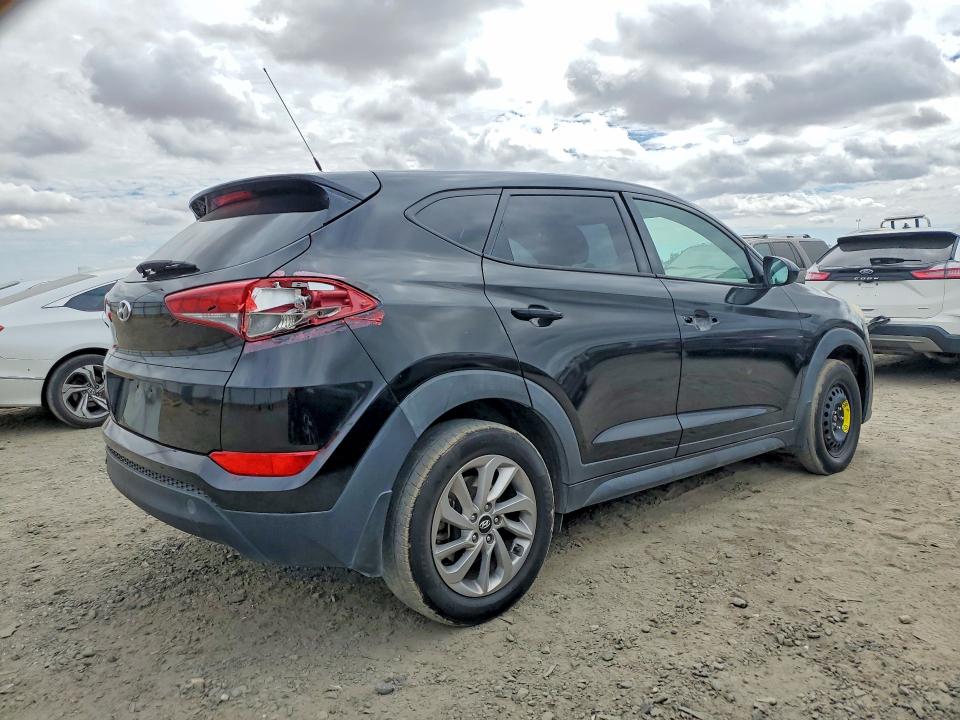 Photo 3 from auction – 2017 HYUNDAI TUCSON with VIN KM8J23A46HU535089