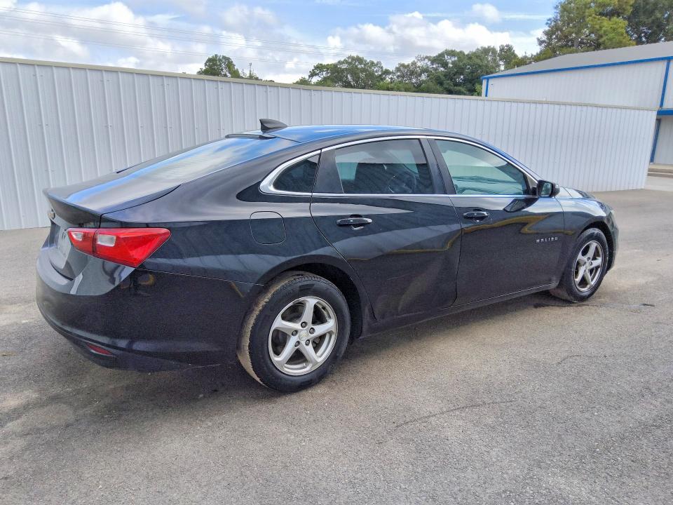 Photo 3 from auction – 2018 CHEVROLET MALIBU with VIN 1G1ZB5ST4JF230038