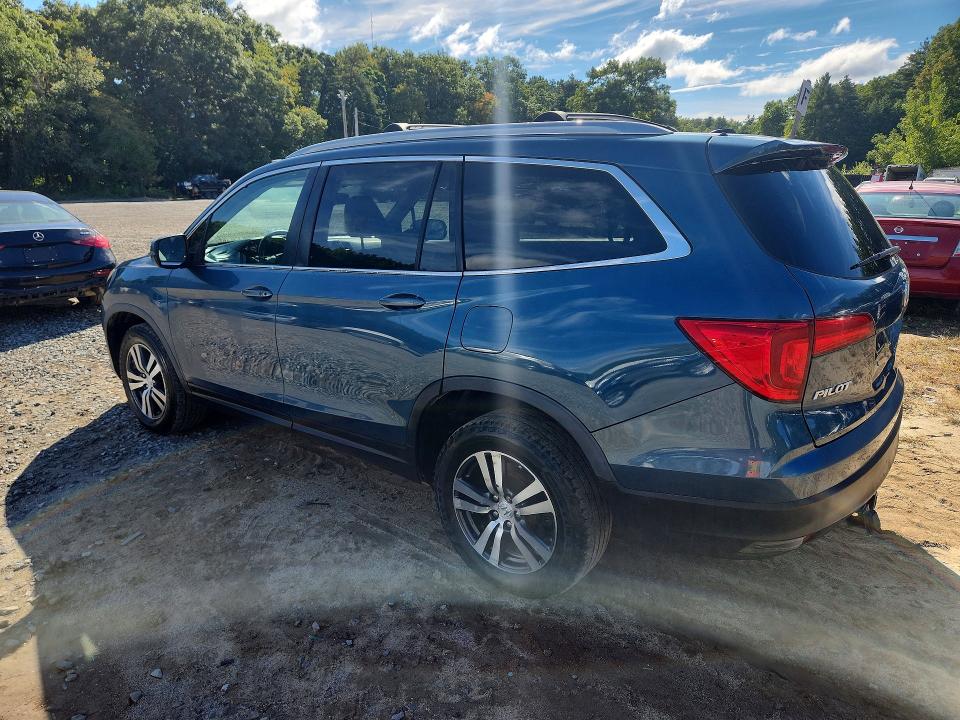 Photo 2 from auction – 2017 HONDA PILOT with VIN 5FNYF6H57HB086702