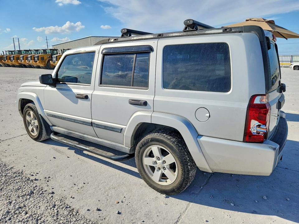 Photo 2 from auction – 2006 JEEP COMMANDER with VIN 1J8HH48K46C343788