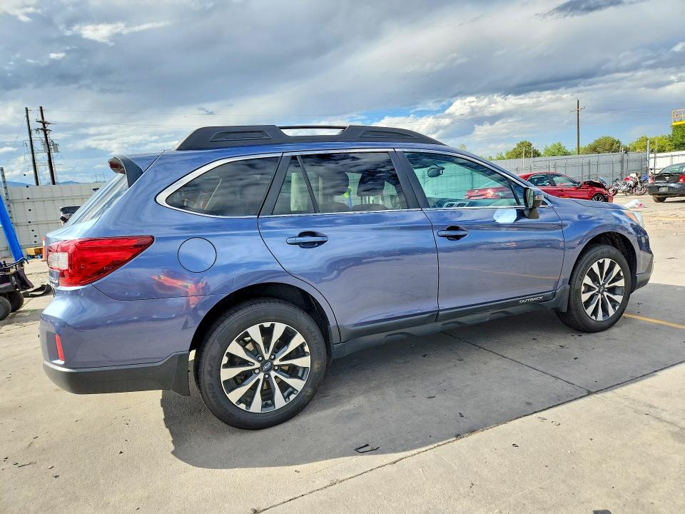Photo 3 from auction – 2015 SUBARU OUTBACK with VIN 4S4BSALC7F3229812