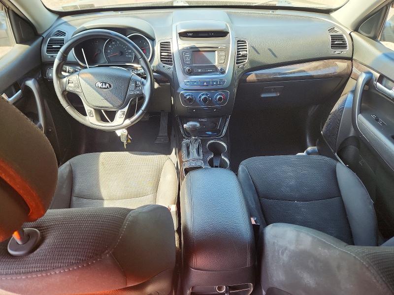Foto 8 de la subasta – 2014 KIA SORENTO con VIN 5XYKT3A61EG440086