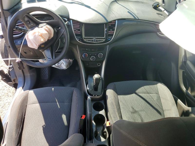 Photo 8 from auction – 2018 CHEVROLET TRAX with VIN 3GNCJKSB5JL168684
