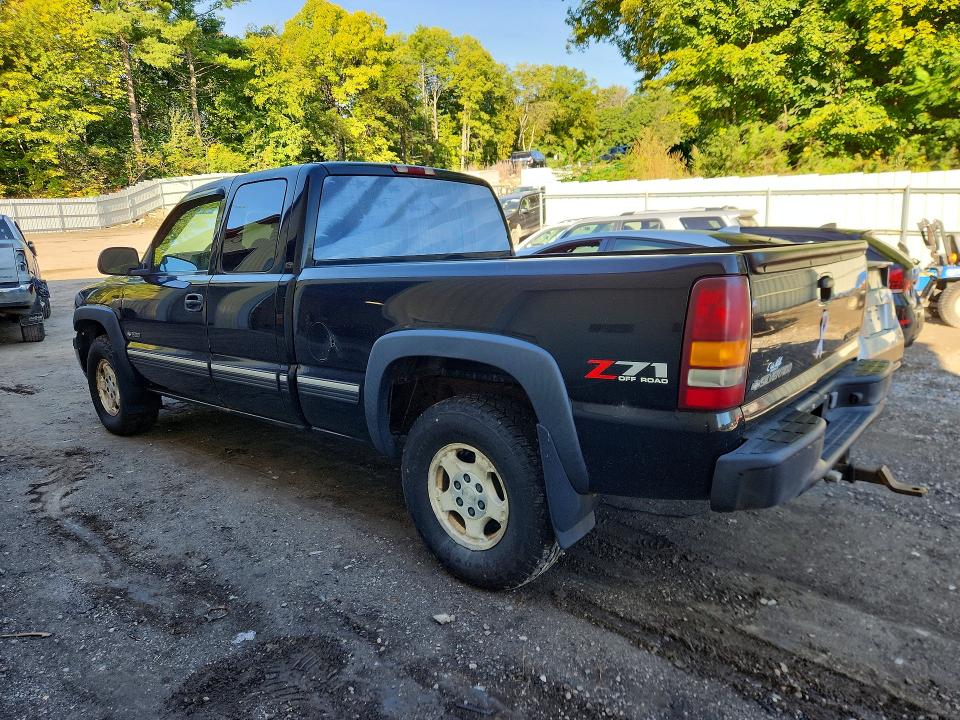Photo 2 from auction – 2001 CHEVROLET SILVERADO with VIN 2GCEK19T011188933