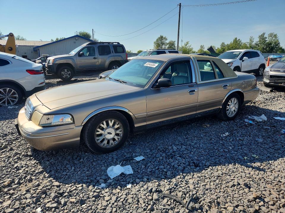2004 FORD CROWN VICTORIA - Търг №65949386