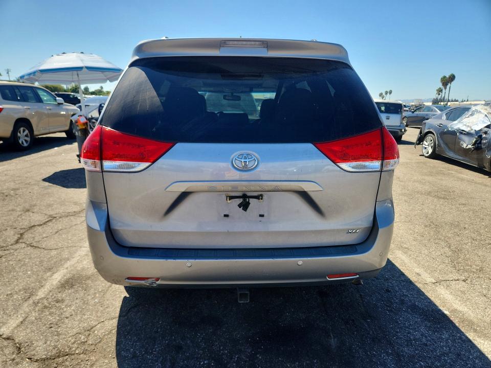 Photo 6 from auction – 2012 TOYOTA SIENNA with VIN 5TDYK3DC4CS212744