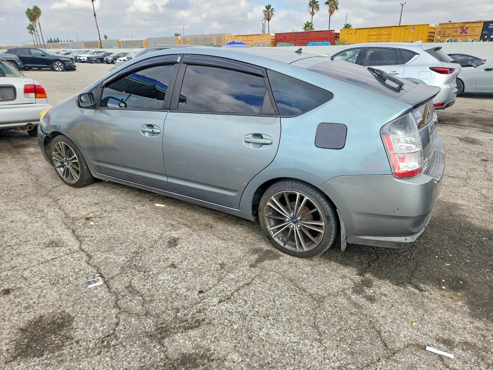 Photo 2 from auction – 2005 TOYOTA PRIUS with VIN JTDKB20U653074563