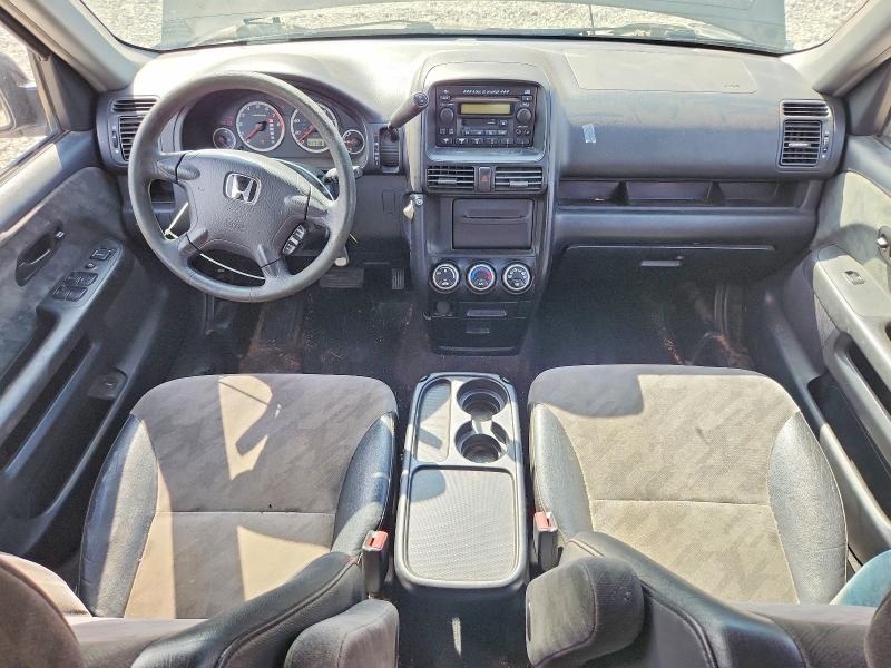 Photo 8 from auction – 2004 HONDA CR-V with VIN JHLRD78894C015022