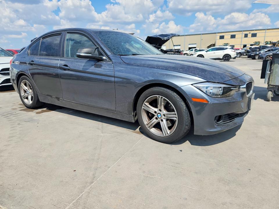 Photo 4 from auction – 2013 BMW 328 with VIN WBA3C1C54DF440028