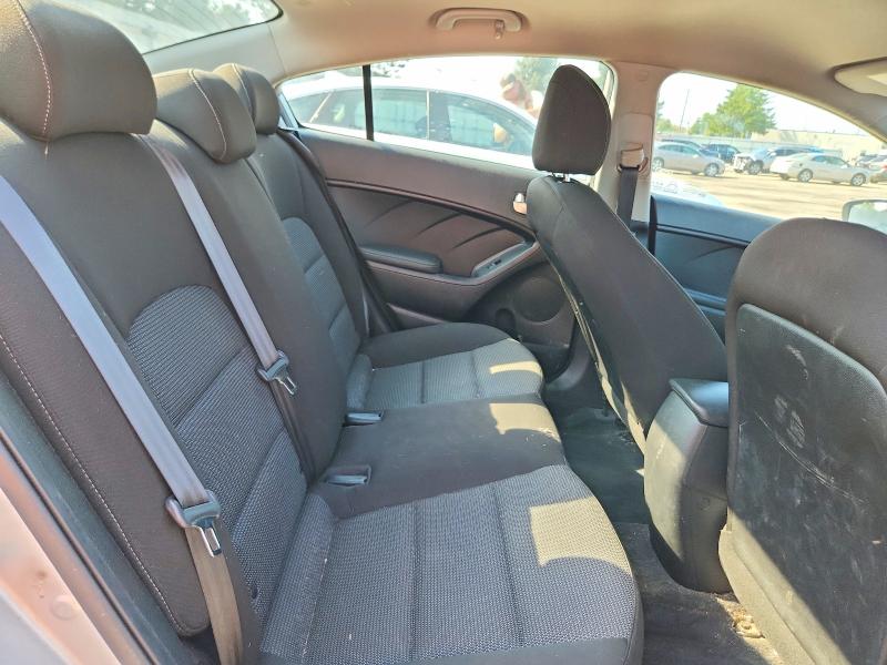 Photo 10 from auction – 2017 KIA FORTE with VIN 3KPFK4A77HE057533