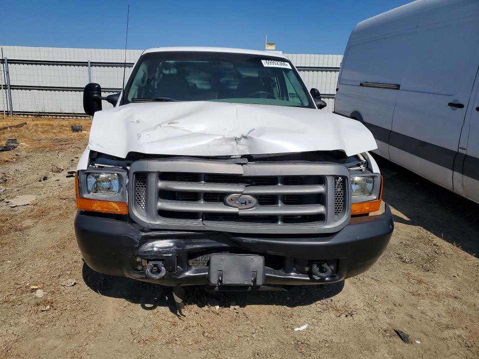 Photo 5 from auction – 2001 FORD F350 with VIN 1FTSX30S71EA66525