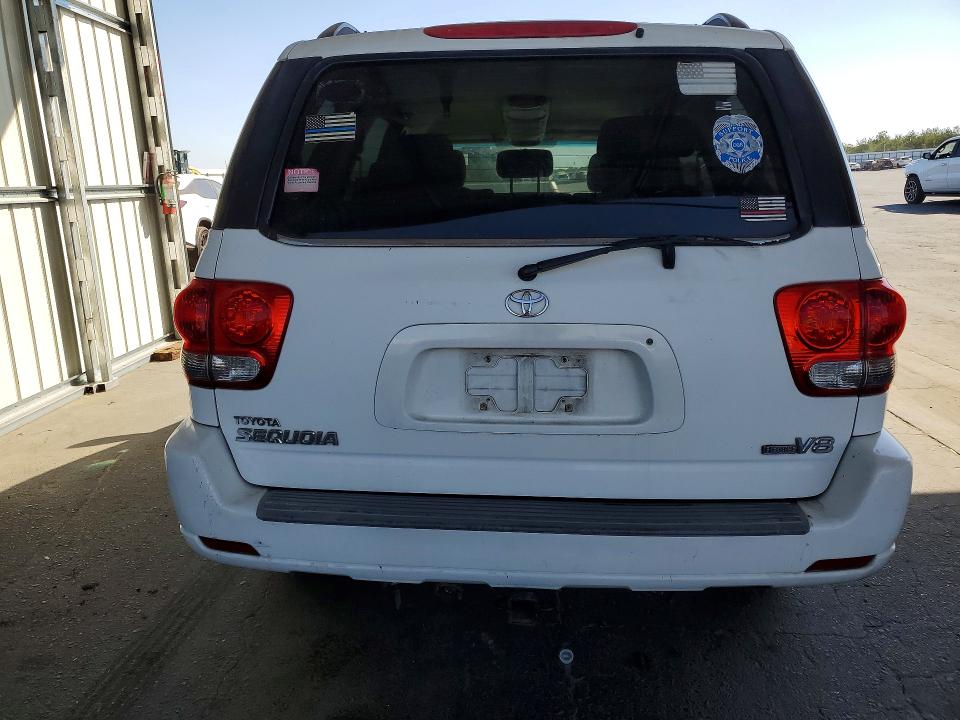 Photo 6 from auction – 2005 TOYOTA SEQUOIA with VIN 5TDZT34A35S242014