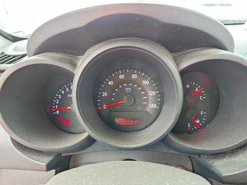 Снимка 9 от търг – 2010 KIA SOUL с VIN KNDJT2A25A7094909