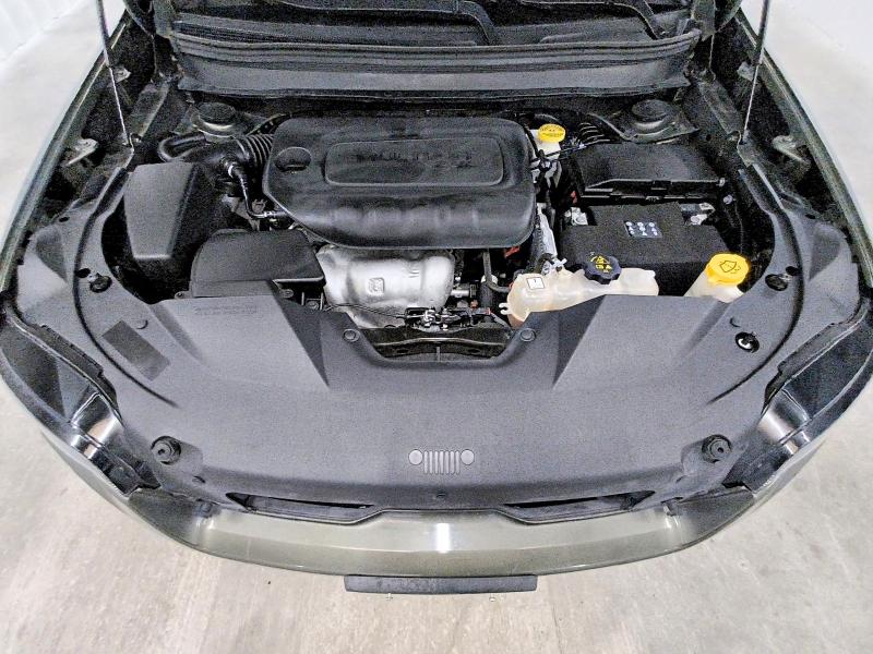 صورة رقم 12 من المزاد - 2021 JEEP CHEROKEE مع VIN 1C4PJLCB2MD187766