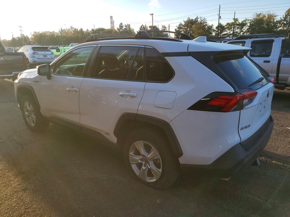 Photo 2 from auction – 2021 TOYOTA RAV4 with VIN 2T3L6RFV5MW014271