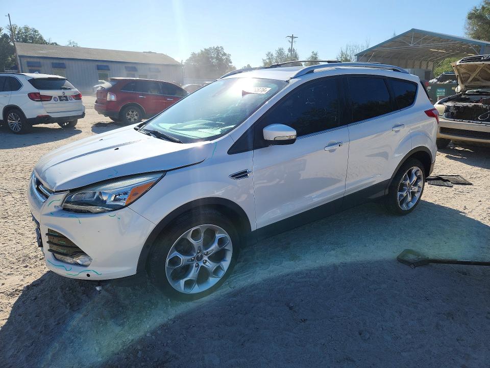 FORD ESCAPE 2013 с VIN 1FMCU9J91DUC54748 - Снимка от търг