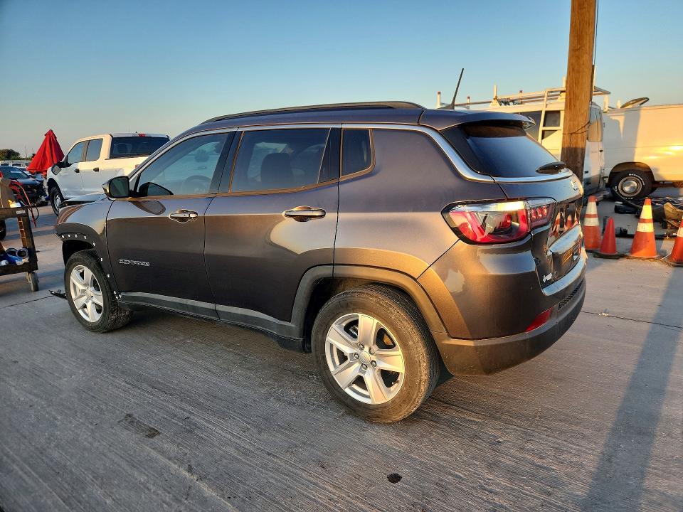 Фото 2 с аукциона – 2022 JEEP COMPASS с VIN 3C4NJCBB0NT202334