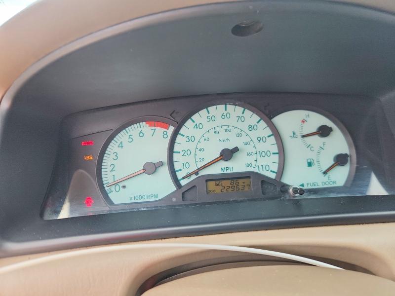 Снимка 9 от търг – 2003 TOYOTA COROLLA с VIN JTDBR38E130014946