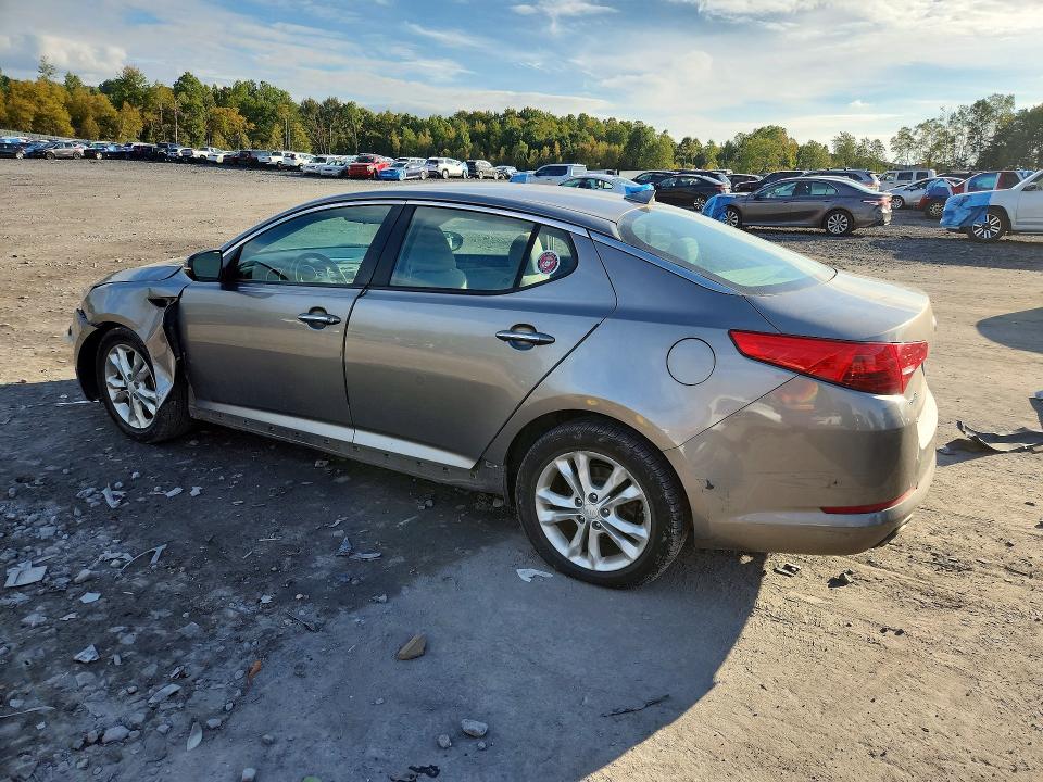 Снимка 2 от търг – 2013 KIA OPTIMA с VIN 5XXGM4A71DG171964