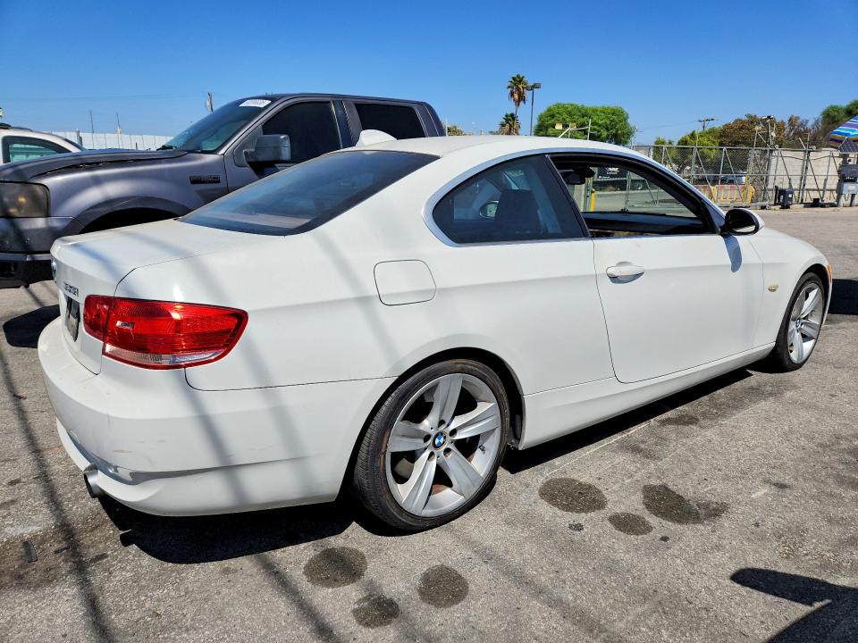 Photo 3 from auction – 2008 BMW 335 with VIN WBAWB73568P043116