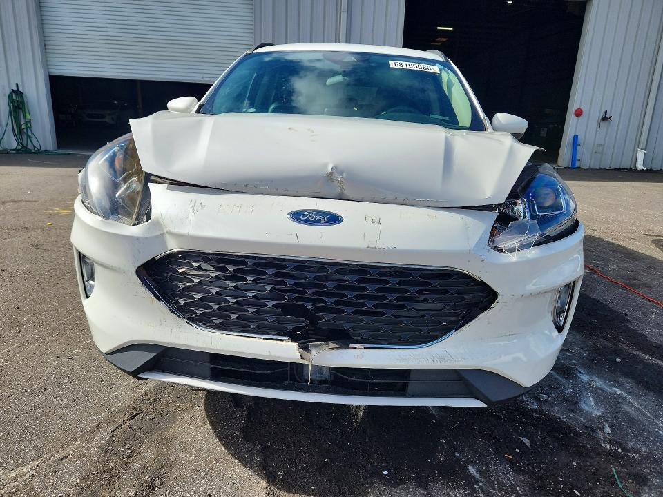 صورة رقم 5 من المزاد - 2020 FORD ESCAPE مع VIN 1FMCU0H67LUC62472