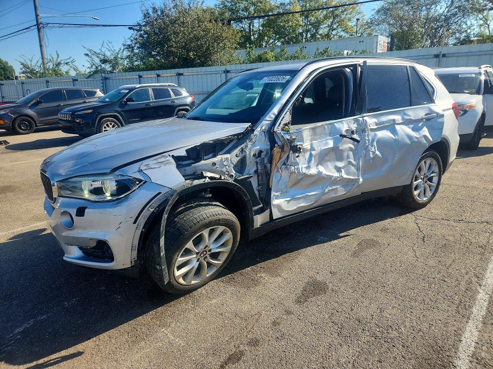 BMW X5 2015 con VIN 5UXKR0C56F0P12140 - Foto de la subasta
