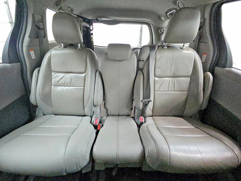 صورة رقم 10 من المزاد - 2018 TOYOTA SIENNA مع VIN 5TDZZ3DCXJS945085