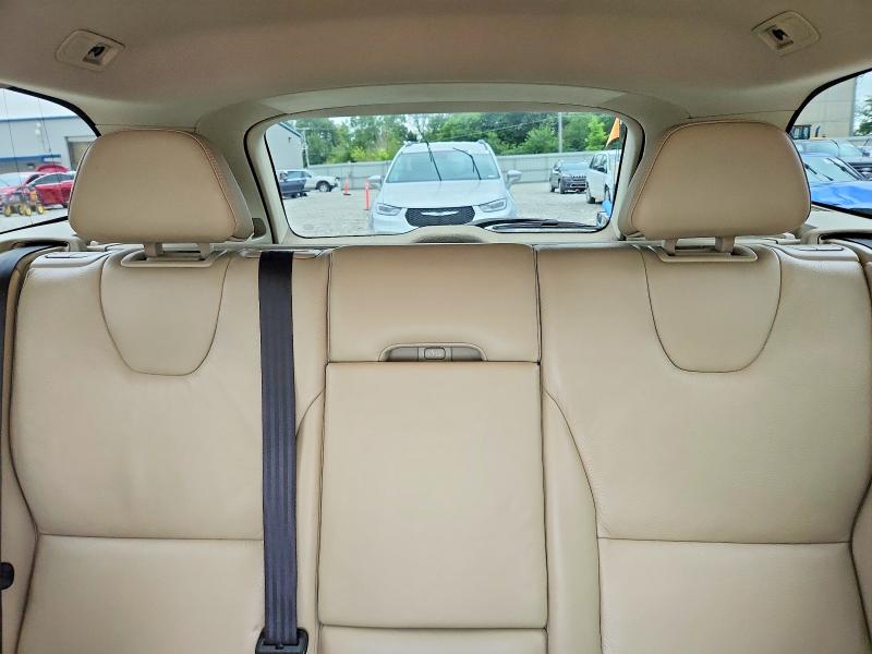 Photo 10 from auction – 2012 VOLVO XC60 with VIN YV4940DZ7C2323388
