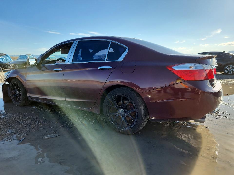 Photo 2 from auction – 2014 HONDA ACCORD with VIN 1HGCR2F53EA159471