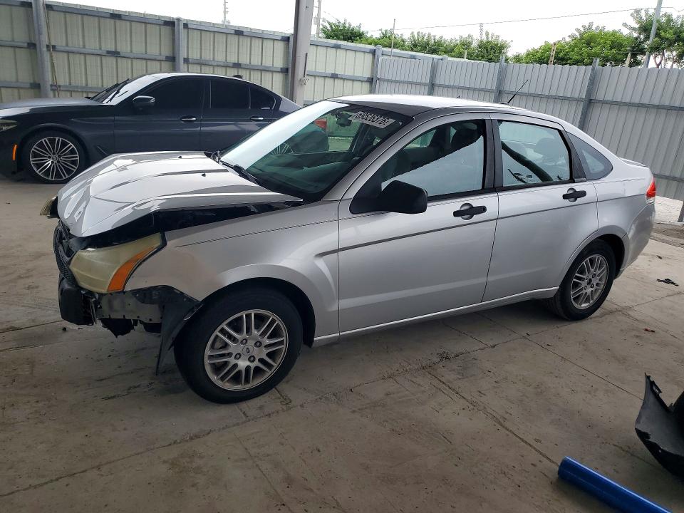 Снимка 1 от търг – 2010 FORD FOCUS с VIN 1FAHP3FN8AW202172