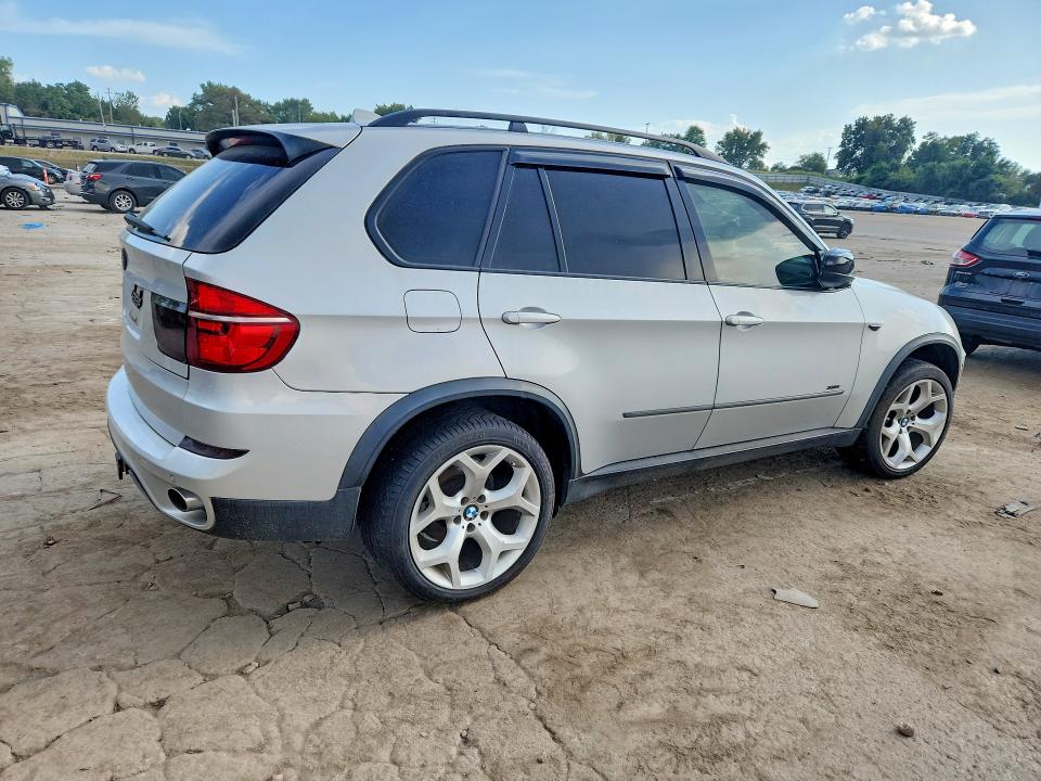 Photo 3 from auction – 2012 BMW X5 with VIN 5UXZV4C51CL989483