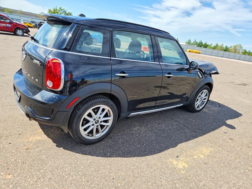 Photo 3 from auction – 2015 MINI COOPER with VIN WMWZC5C53FWP47338