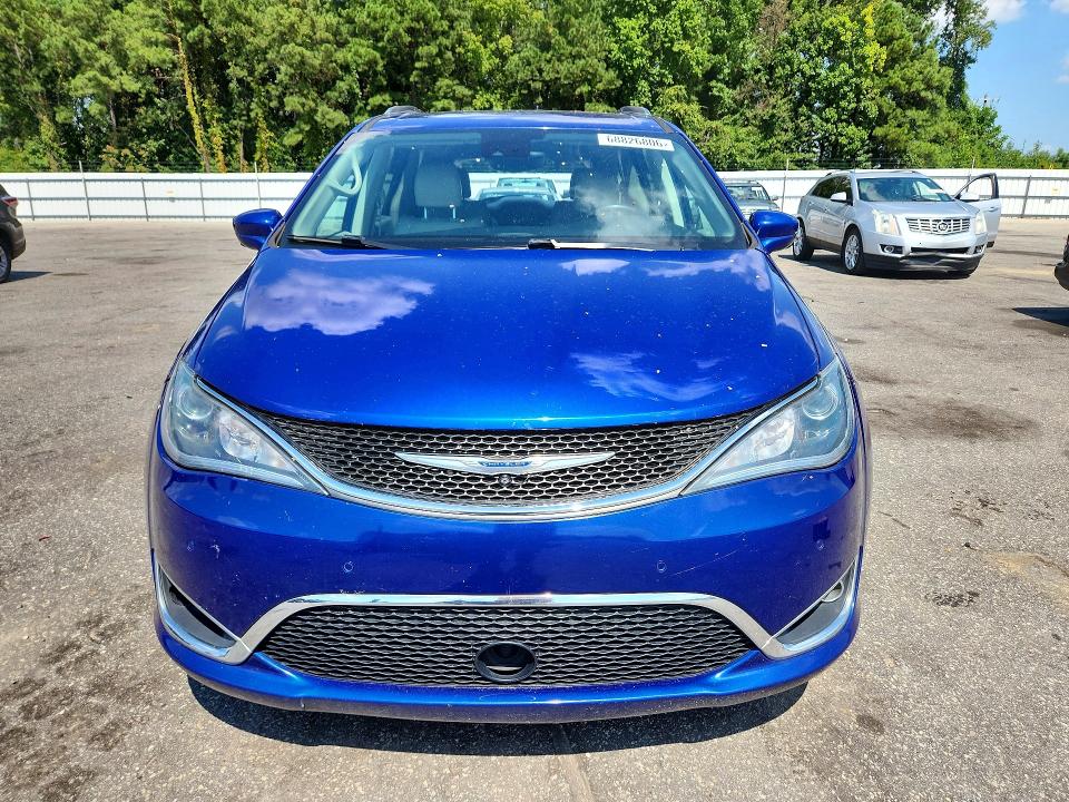 Фото 5 с аукциона – 2019 CHRYSLER PACIFICA с VIN 2C4RC1EG1KR549757