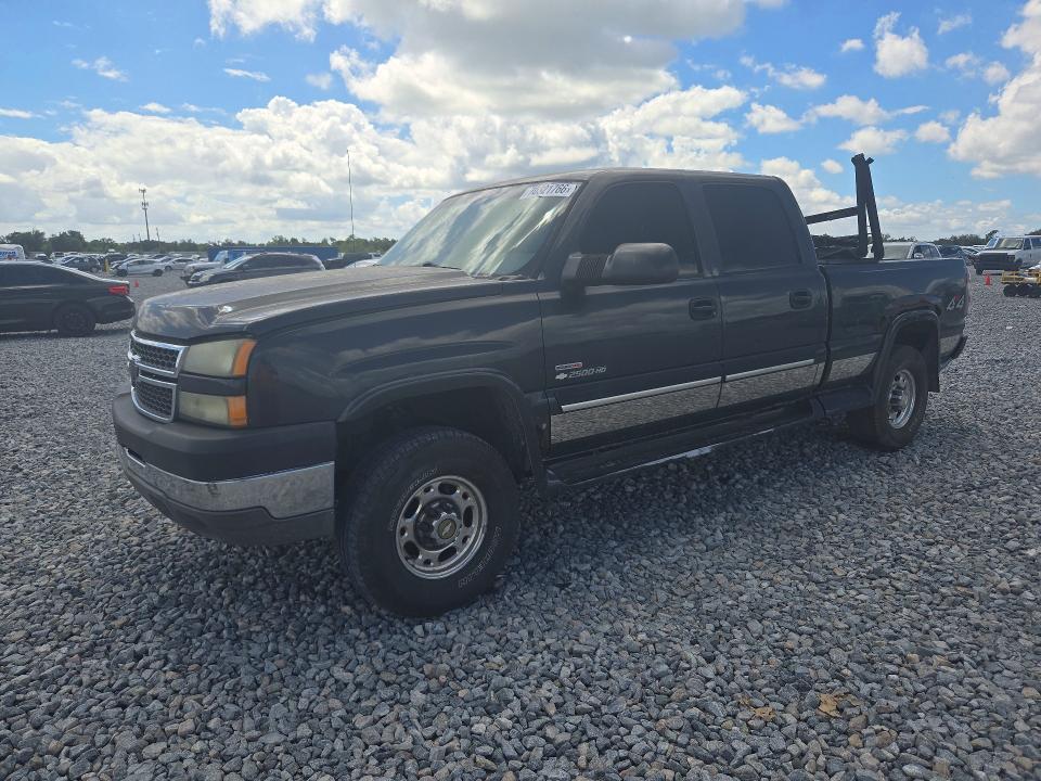 CHEVROLET SILVERADO 2005 с VIN 1GCHK23295F840921 - Снимка от търг
