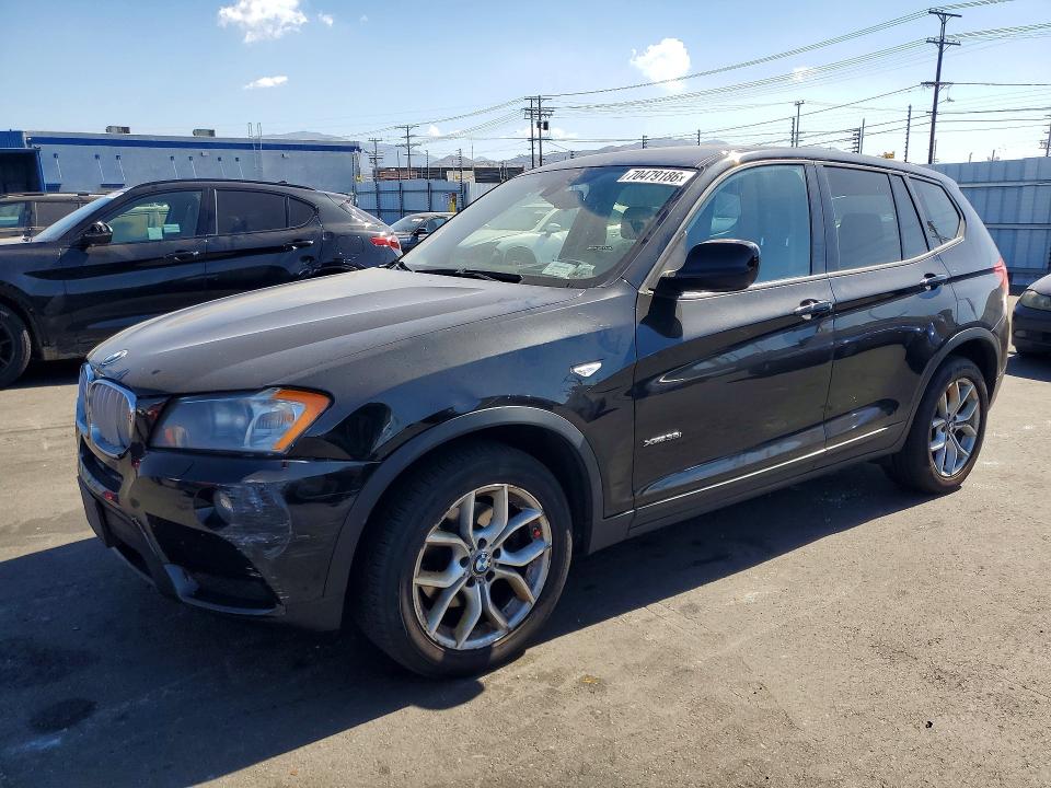 BMW X3 2014 z numerem VIN 5UXWX7C52E0E82761 - Zdjęcie z aukcji